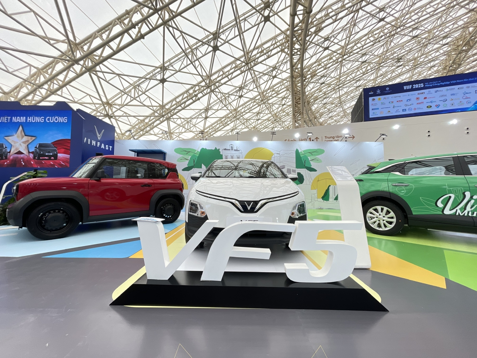 Mẫu xe điện bán chạy nhất 2025 - VinFast VF 5