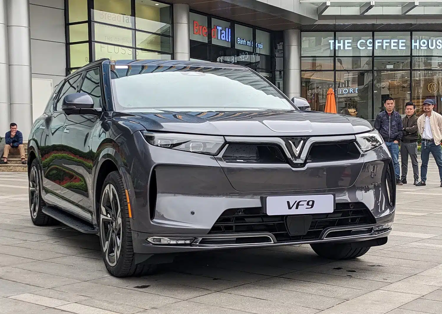 Chi phí sạc VF 9