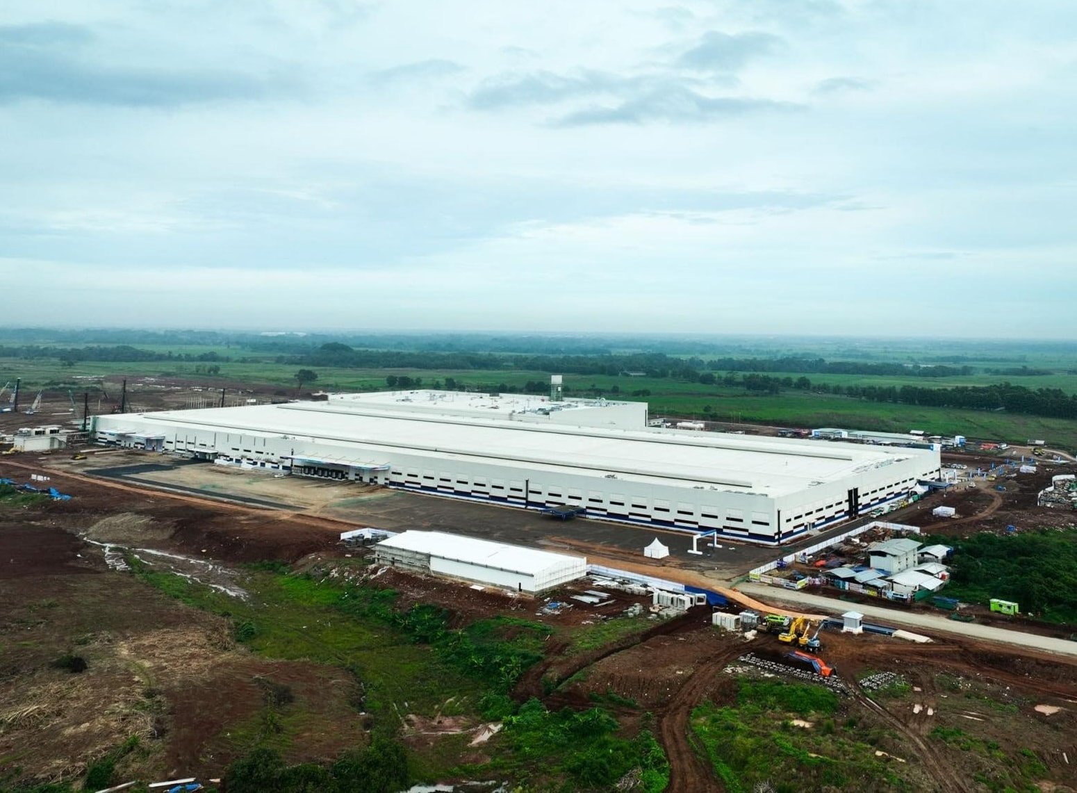 Nh&agrave; m&aacute;y VinFast tại Indonesia 