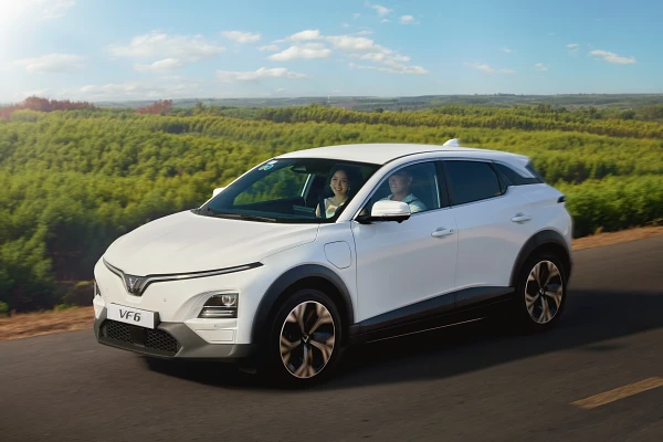 VF6 ghi điểm bởi khả năng vận hành êm ái