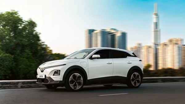 VinFast VF 6 mẫu xe tiện nghi cho mọi gia đ&igrave;nh 