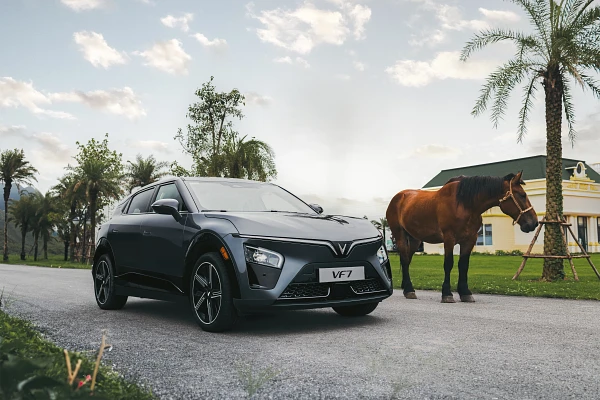 VF 7 Plus thiết kế thể thao sang trọng