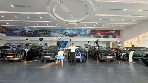 VINFAST NGUYỄN VĂN LINH BÀN GIAO THÀNH CÔNG LÔ 4 XE VINFAST VF MPV 7 CHO KHÁCH HÀNG DOANH NGHIỆP
