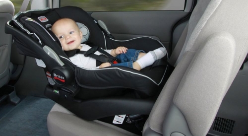 Quy Định Mới Về An Toàn Trẻ Em Trên Ô Tô Từ 1/1/2026